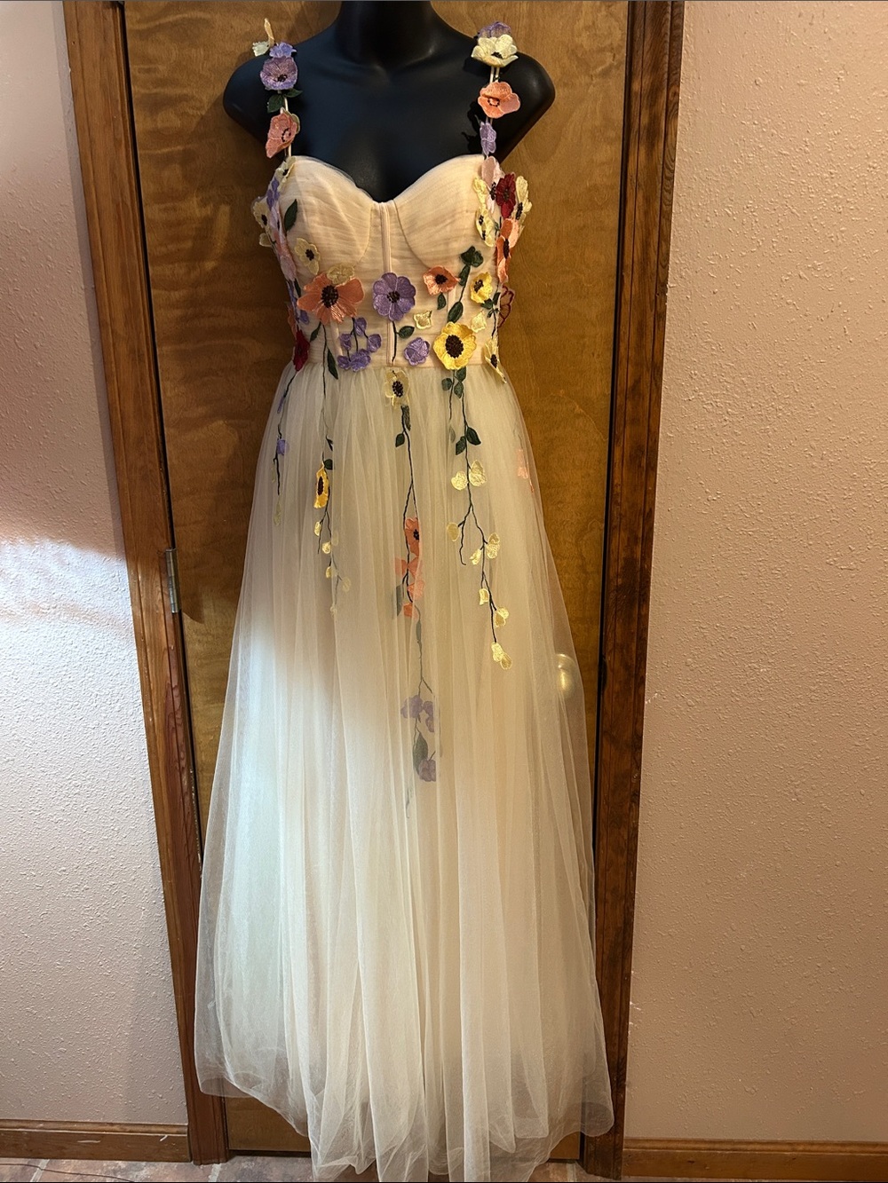 Cream Floral Appliqué Tulle Dress NWOT